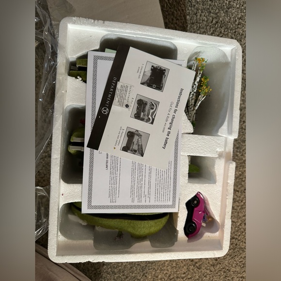 Barbie Department 56 Set - Picture 3 of 7